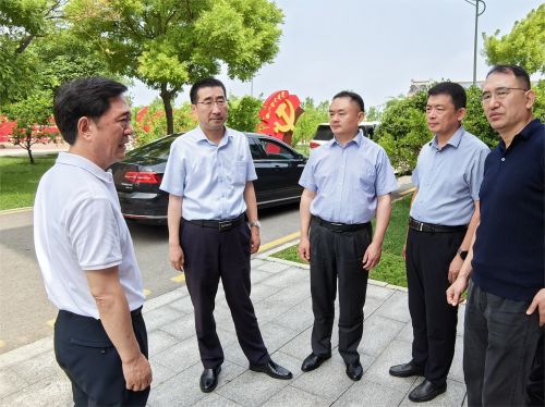 1719990755183942.jpg 企業(yè)新聞【供水集團(tuán)】水發(fā)集團(tuán)黨委副書記王健一行到濰坊水發(fā)供水集團(tuán)指導(dǎo)工作 (1).jpg